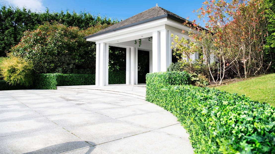 Radstone Hotel Artificial Hedge Tiles Case Study